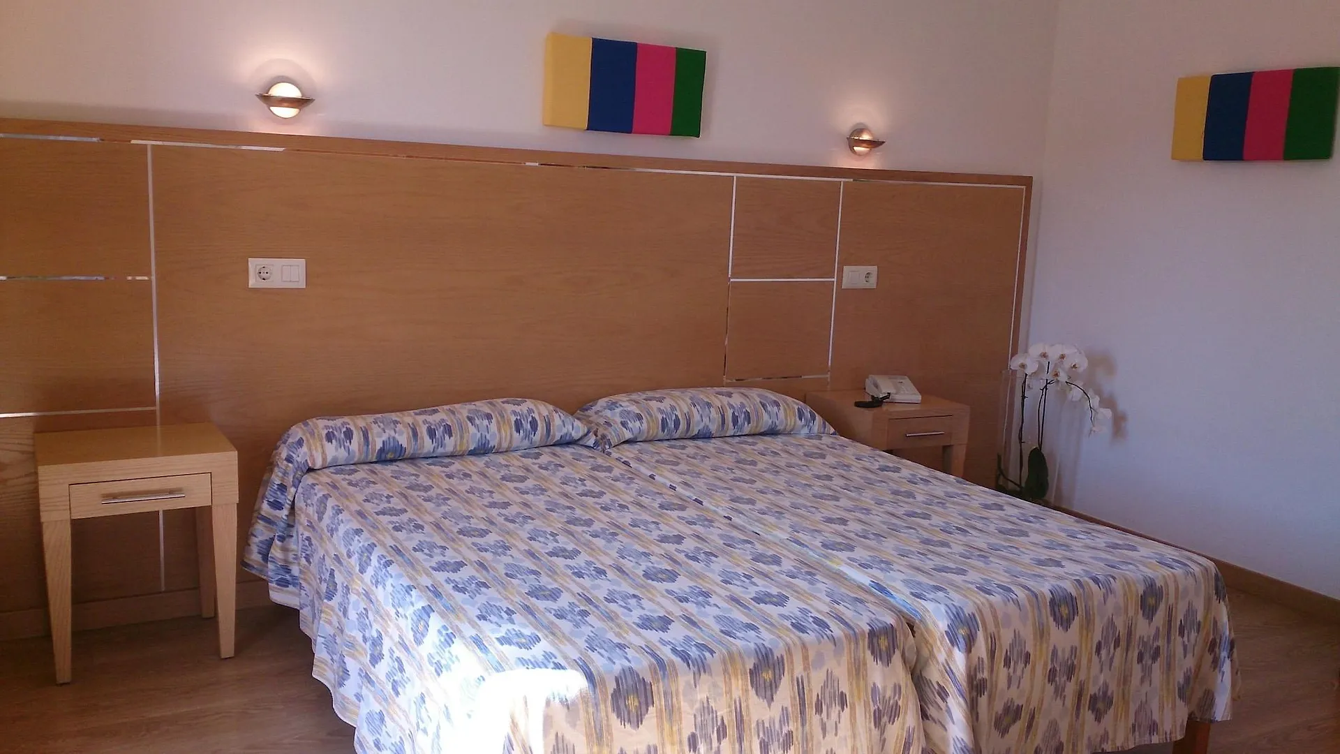 Hotel Bellavista 칼라 라트자다 3*,  스페인