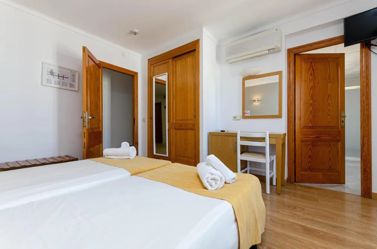 Hotel Bellavista 칼라 라트자다 3*,